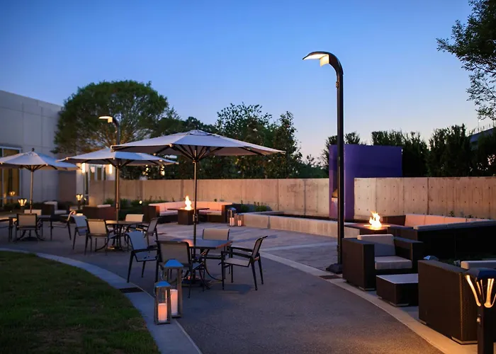 Renaissance Atlanta Airport GatewayAirport Hotel